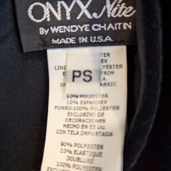 Women's Elegant Outfit Perfect For Wedding and New Years Party - Picture 4 of 5